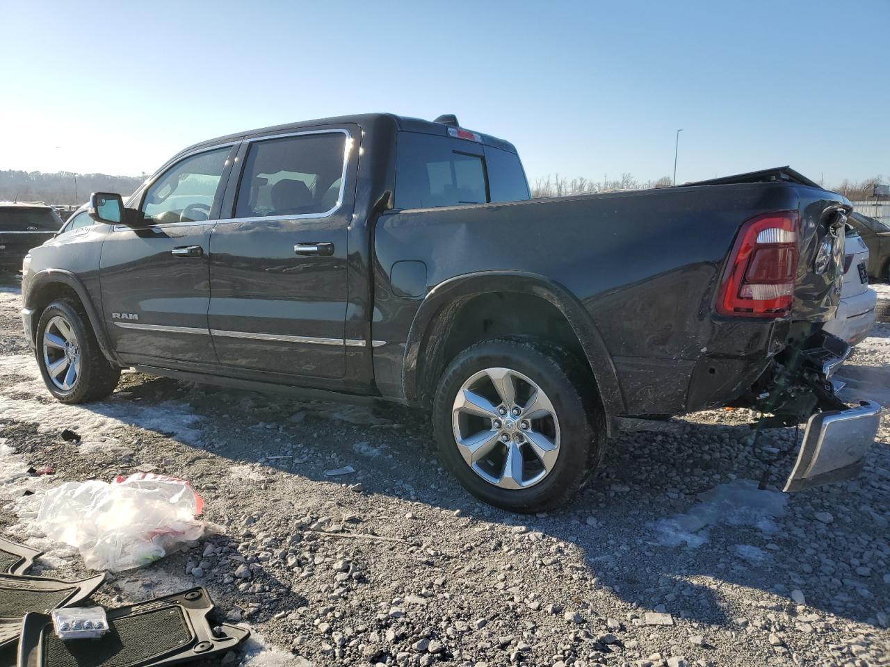 2022 RAM 1500 LIMITED VIN:1C6SRFHT4NN360826