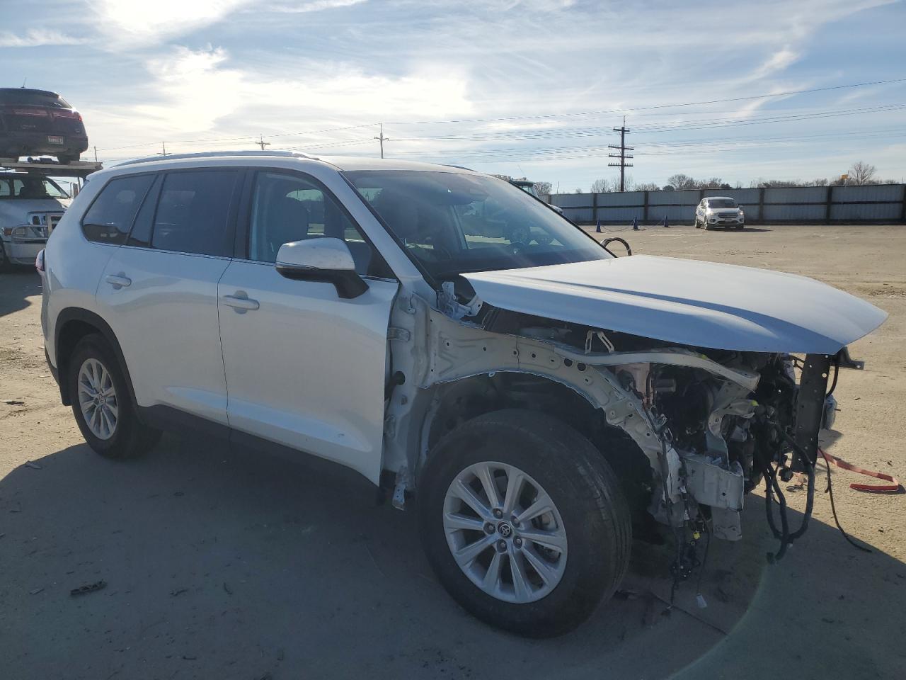 2024 TOYOTA GRAND HIGHLANDER XLE VIN:5TDACAB50RS005736