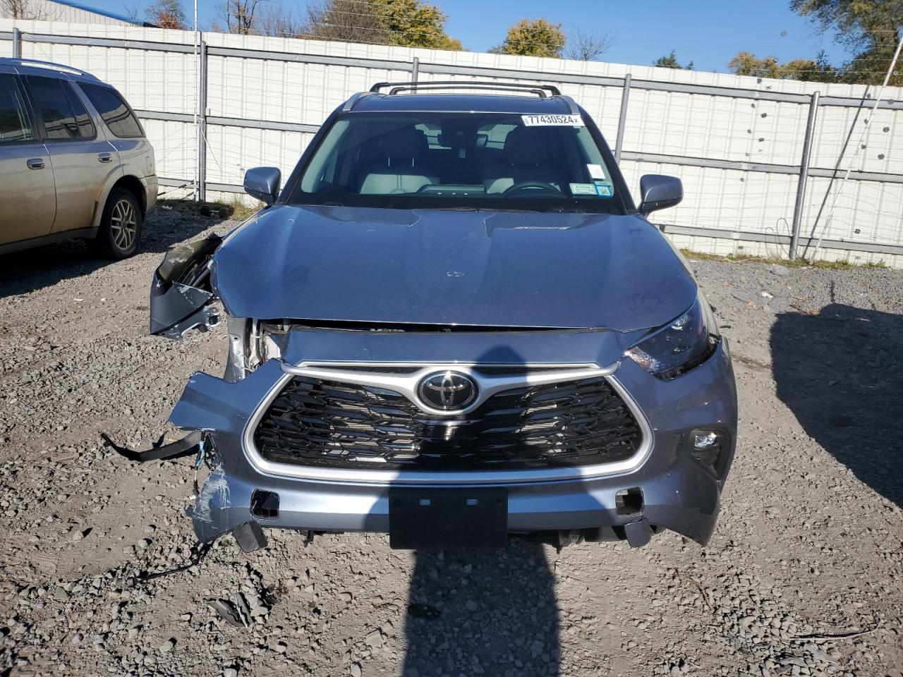 2022 TOYOTA HIGHLANDER XLE VIN:5TDHZRBH7NS206193