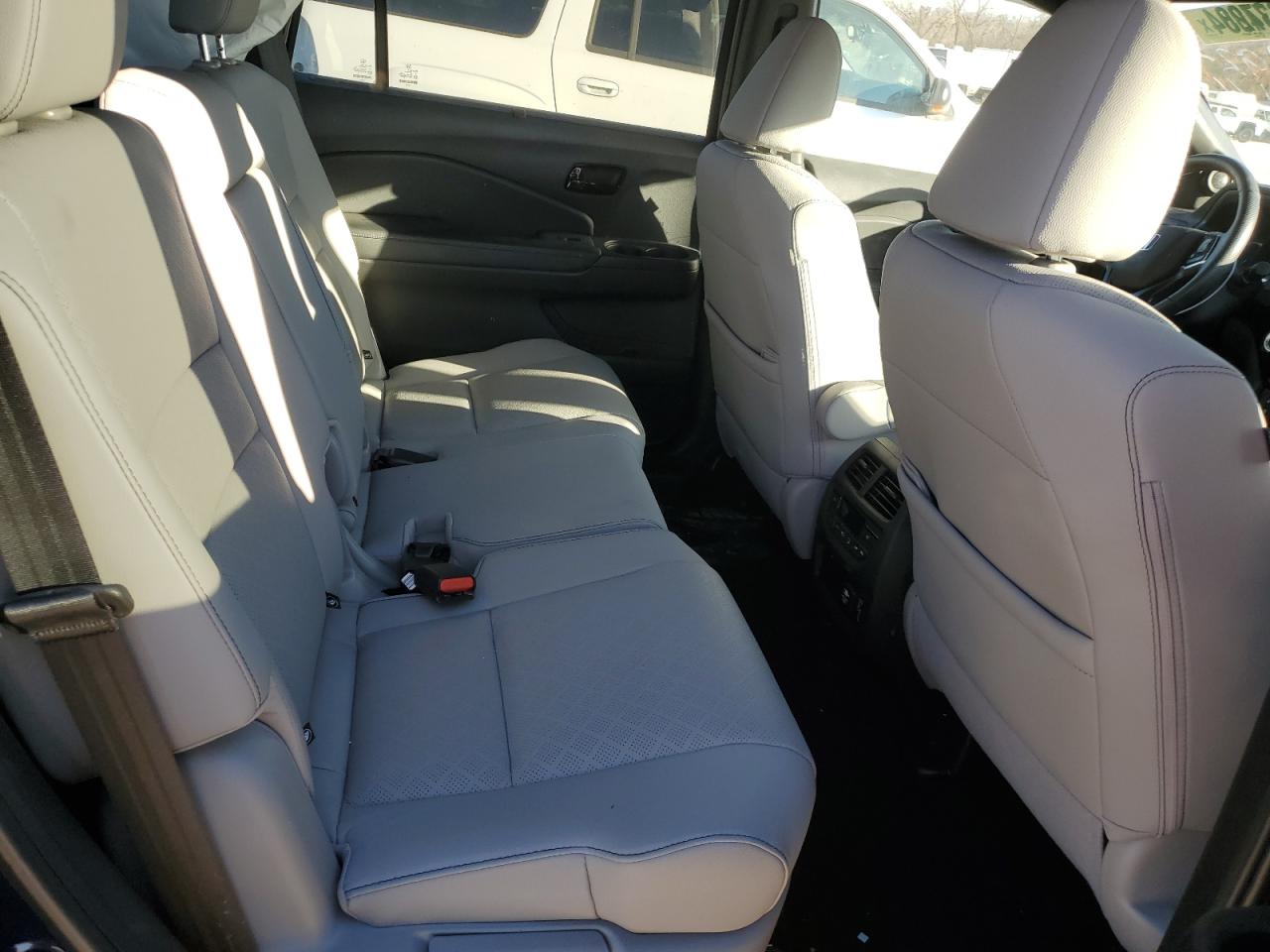 2022 HONDA PASSPORT ELITE VIN:5FNYF8H01NB023932