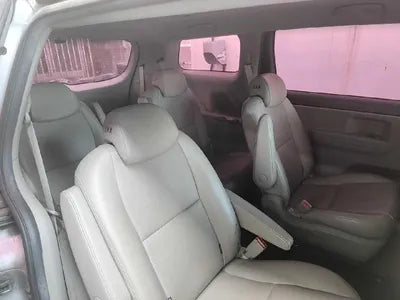 2015 Kia Carnival VIN: