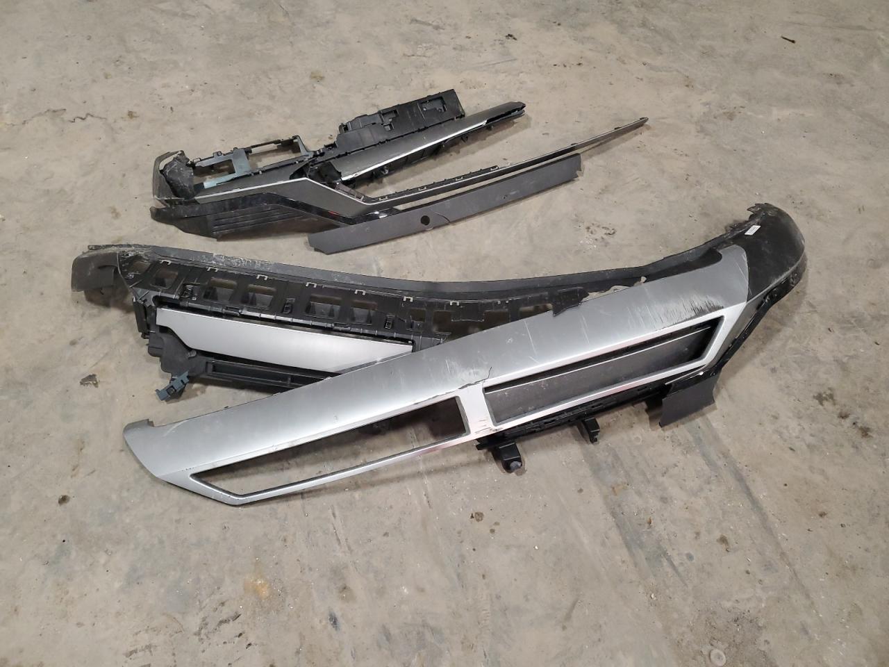 2024 HYUNDAI IONIQ 5 SEL VIN:KM8KNDDF8RU301780