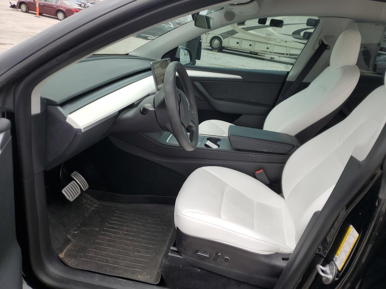 2023 TESLA MODEL Y  VIN:7SAYGDEF7PF660537