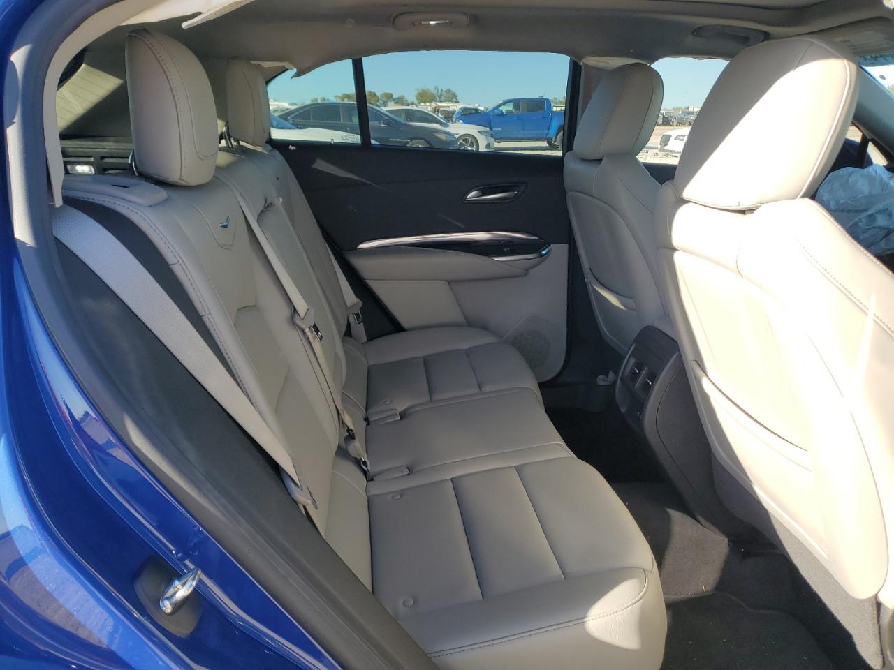 2023 CADILLAC XT4 LUXURY VIN:1GYAZAR40PF109856