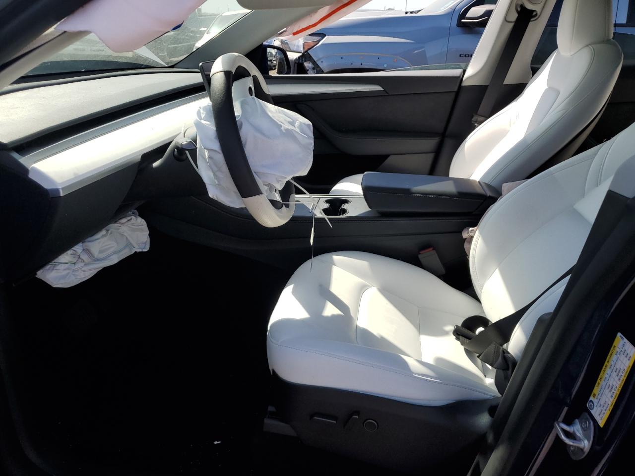 2024 TESLA MODEL Y  VIN:7SAYGDED7RF043835