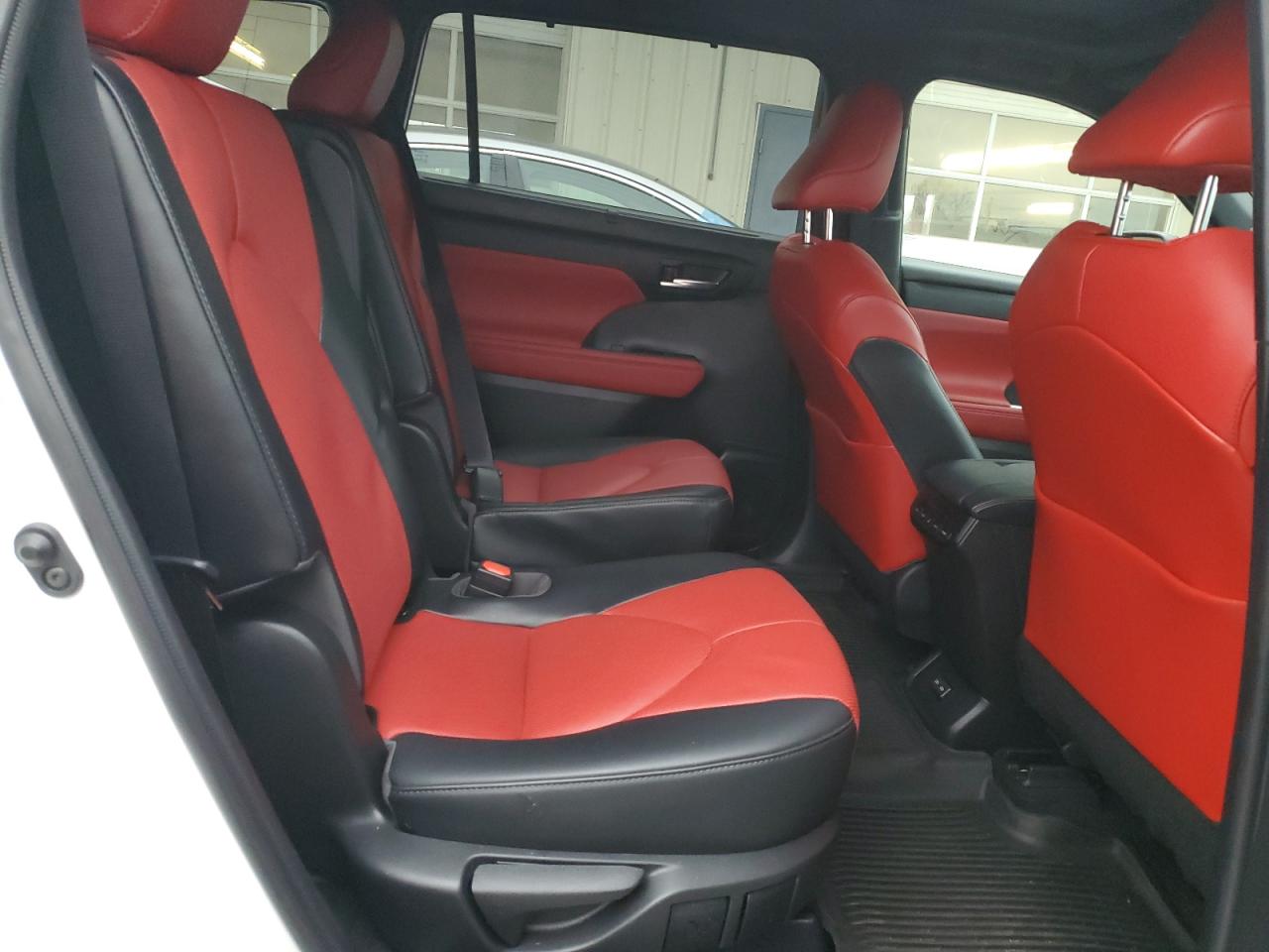 2022 TOYOTA HIGHLANDER XSE VIN:5TDJZRBH3NS211327