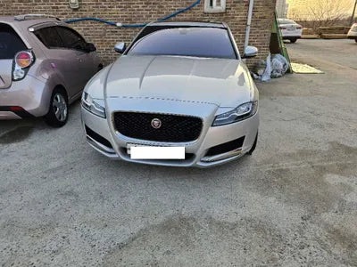 2016 Jaguar XF 929KMSAJBB4BN4GCY VIN:929KMSAJBB4BN4GCY