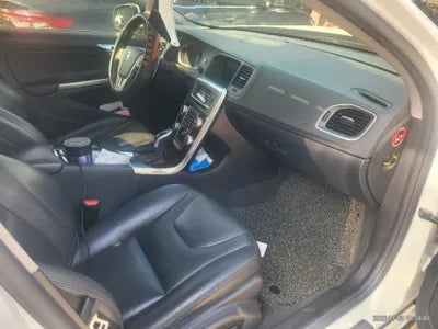 2016 Volvo S60 VIN: