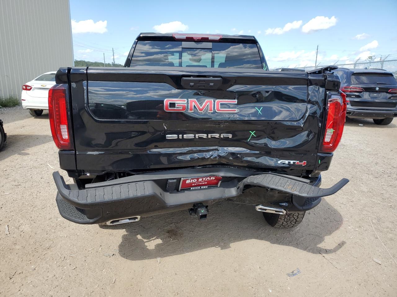 2024 GMC SIERRA K1500 AT4 VIN:1GTUUEE84RZ327592