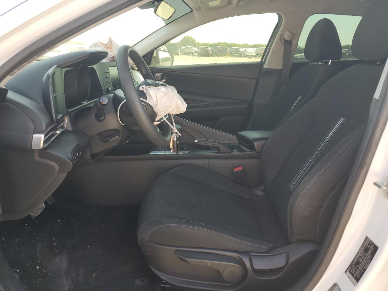 2022 HYUNDAI ELANTRA SEL VIN:5NPLM4AG2NH054429