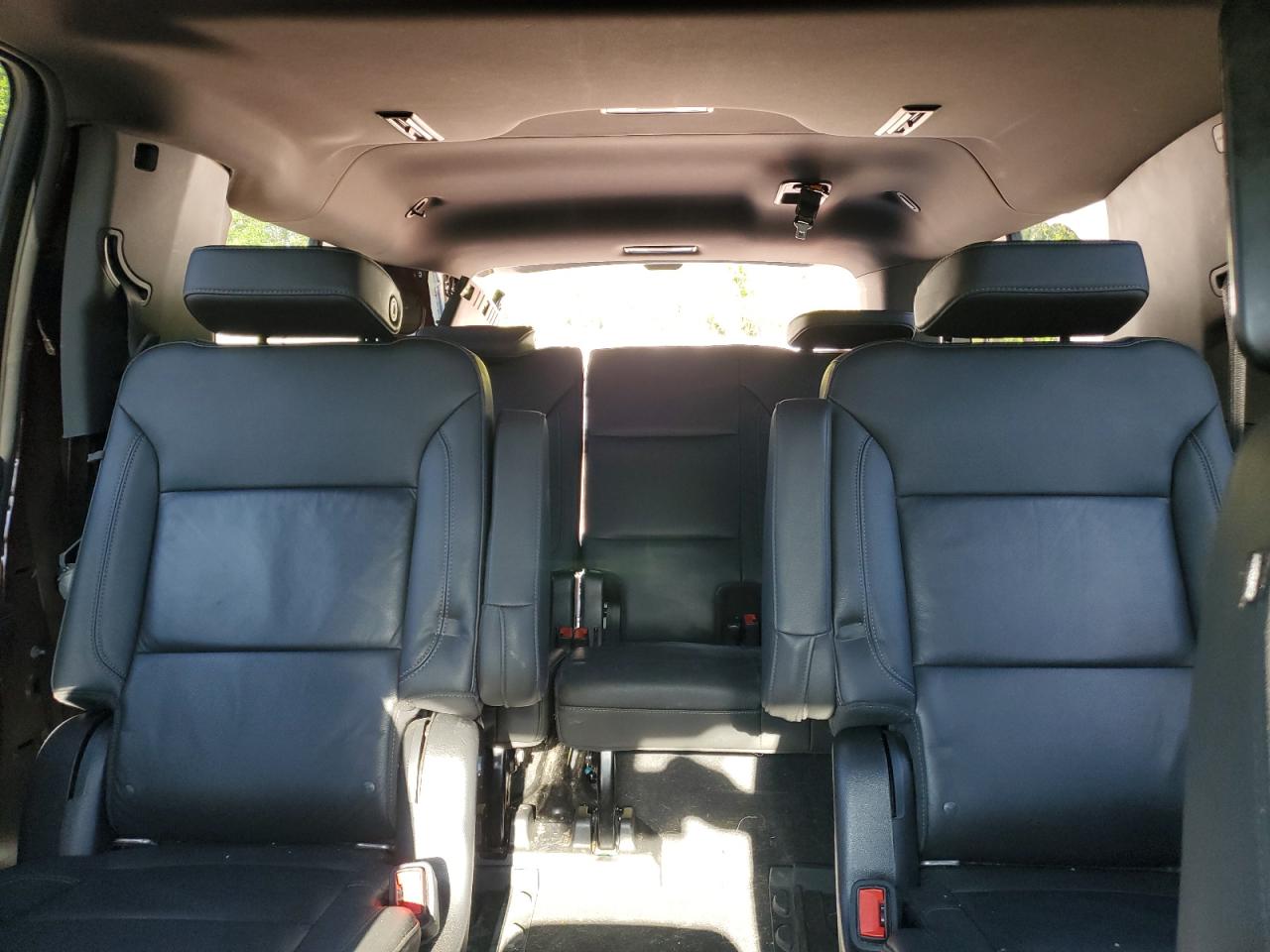 2022 CHEVROLET SUBURBAN K1500 LT VIN:1GNSKCKD3NR116646