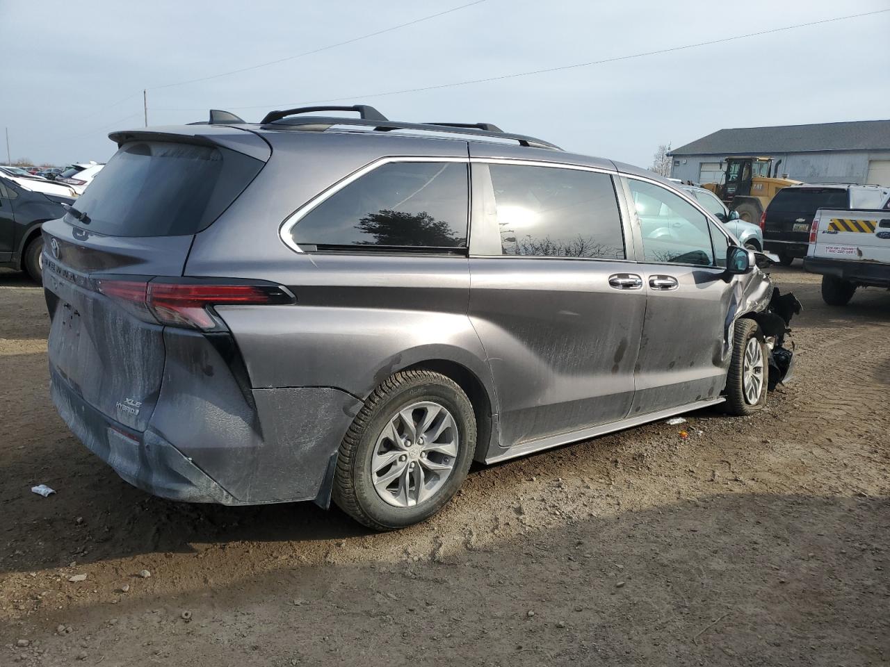 2022 TOYOTA SIENNA XLE VIN:5TDYRKEC2NS095642