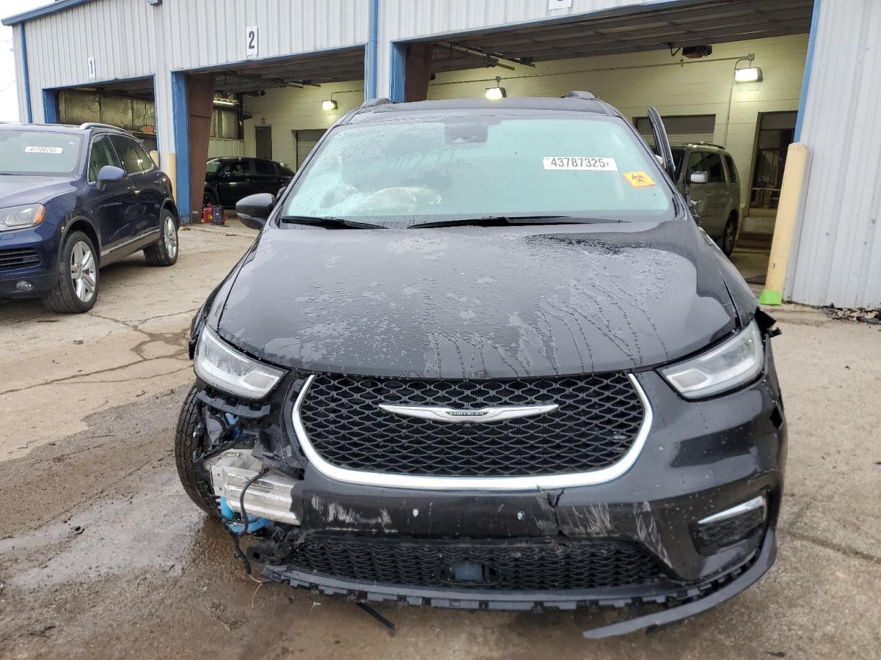 2022 CHRYSLER PACIFICA TOURING L VIN:2C4RC1BG8NR113819