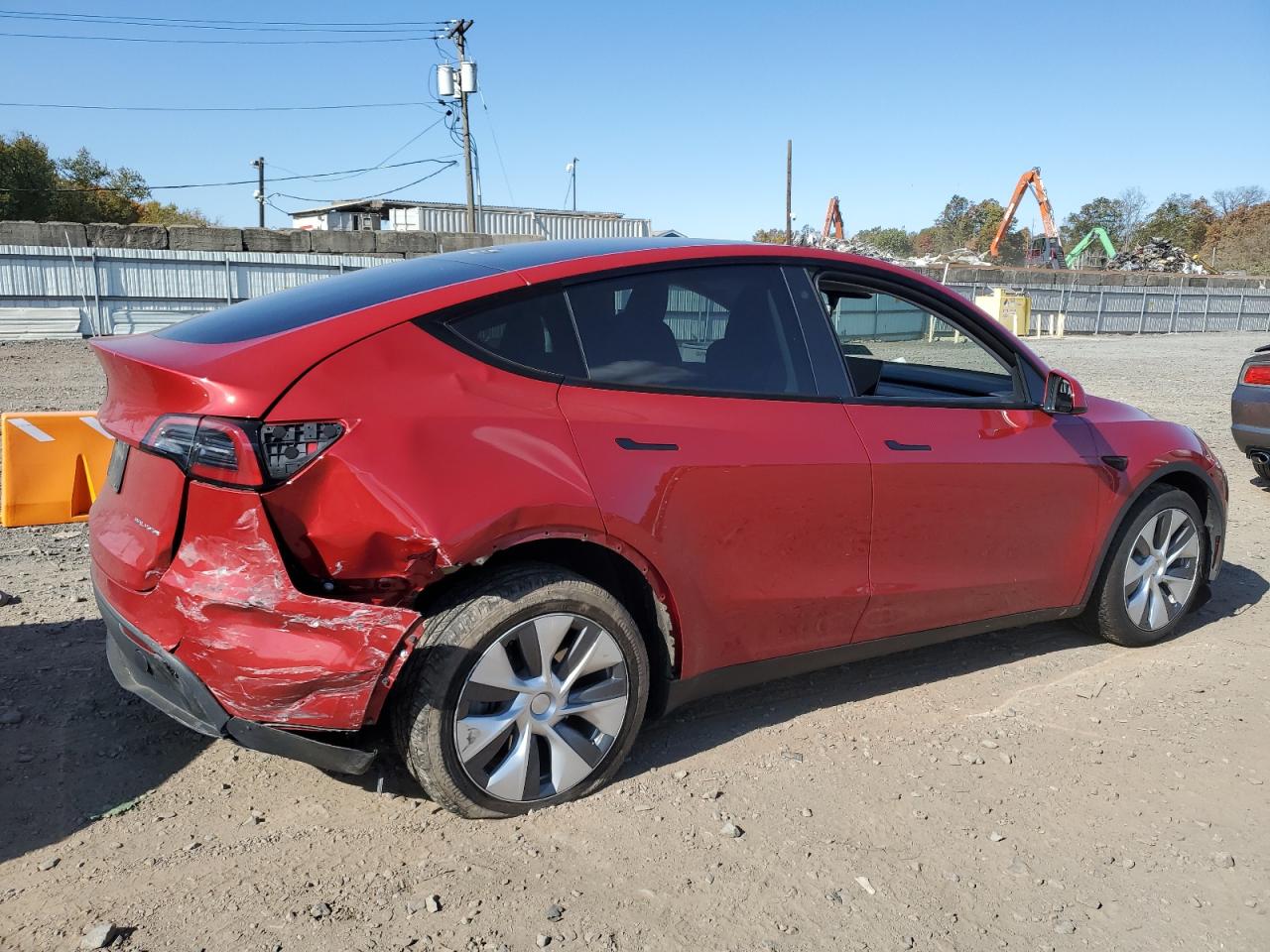 2023 TESLA MODEL Y  VIN:7SAYGDEE7PA119671