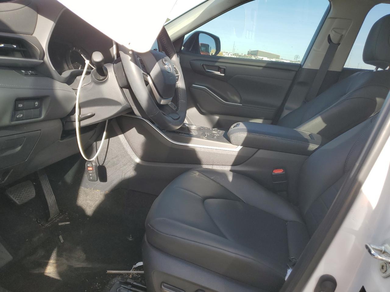 2024 TOYOTA HIGHLANDER LE VIN:5TDKDRBH0RS560342