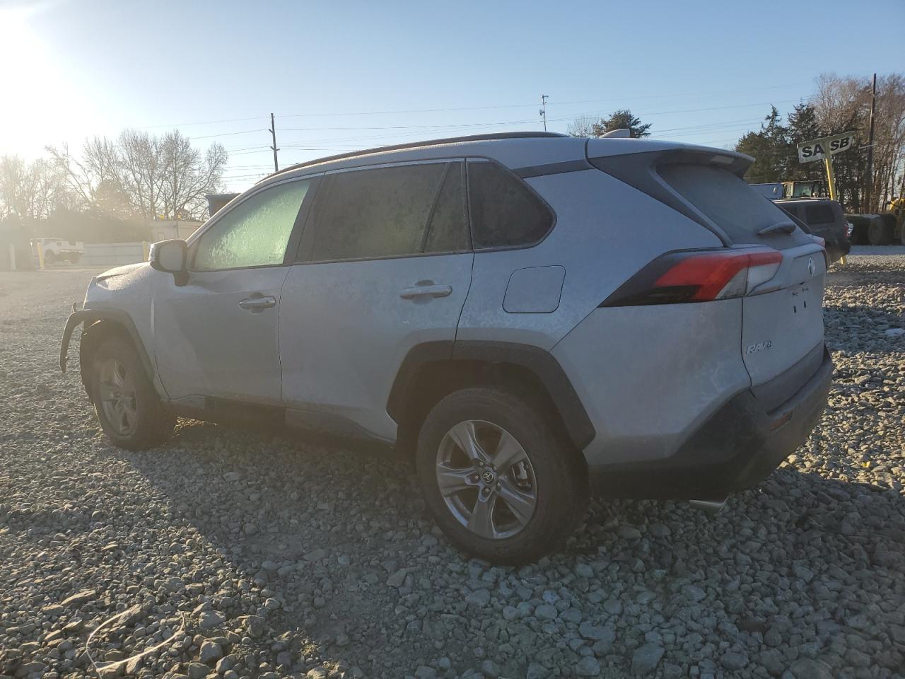 2024 TOYOTA RAV4 XLE VIN:2T3P1RFV1RW463678