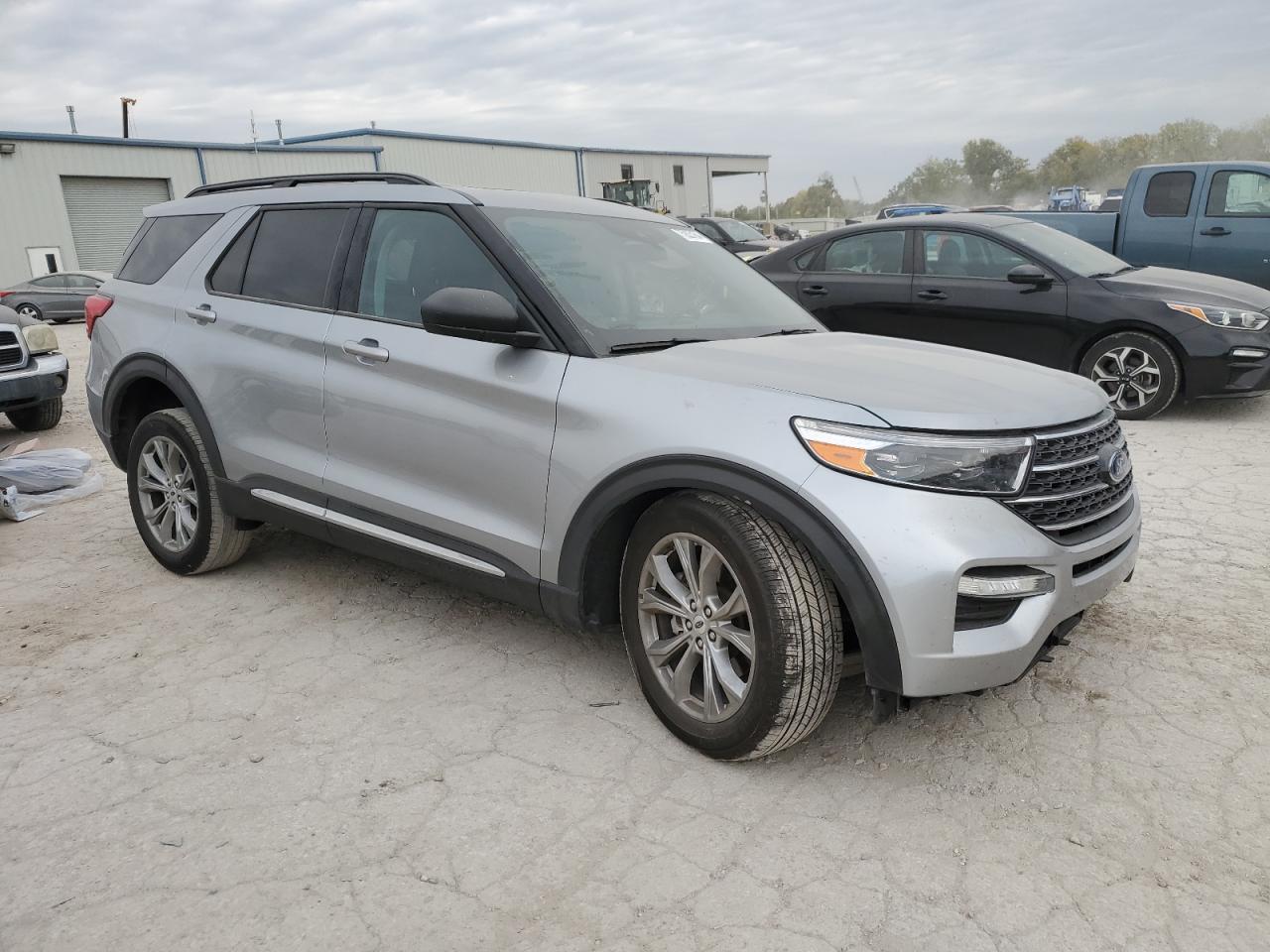 2022 FORD EXPLORER XLT VIN:1FMSK8DH3NGB32889