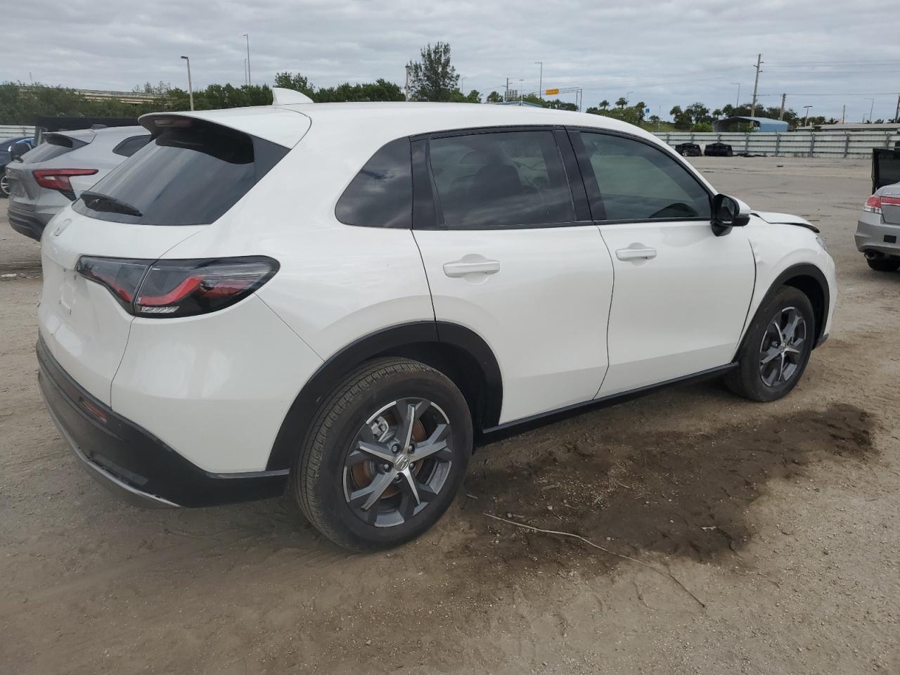 2024 HONDA HR-V EXL VIN:3CZRZ1H77RM750553