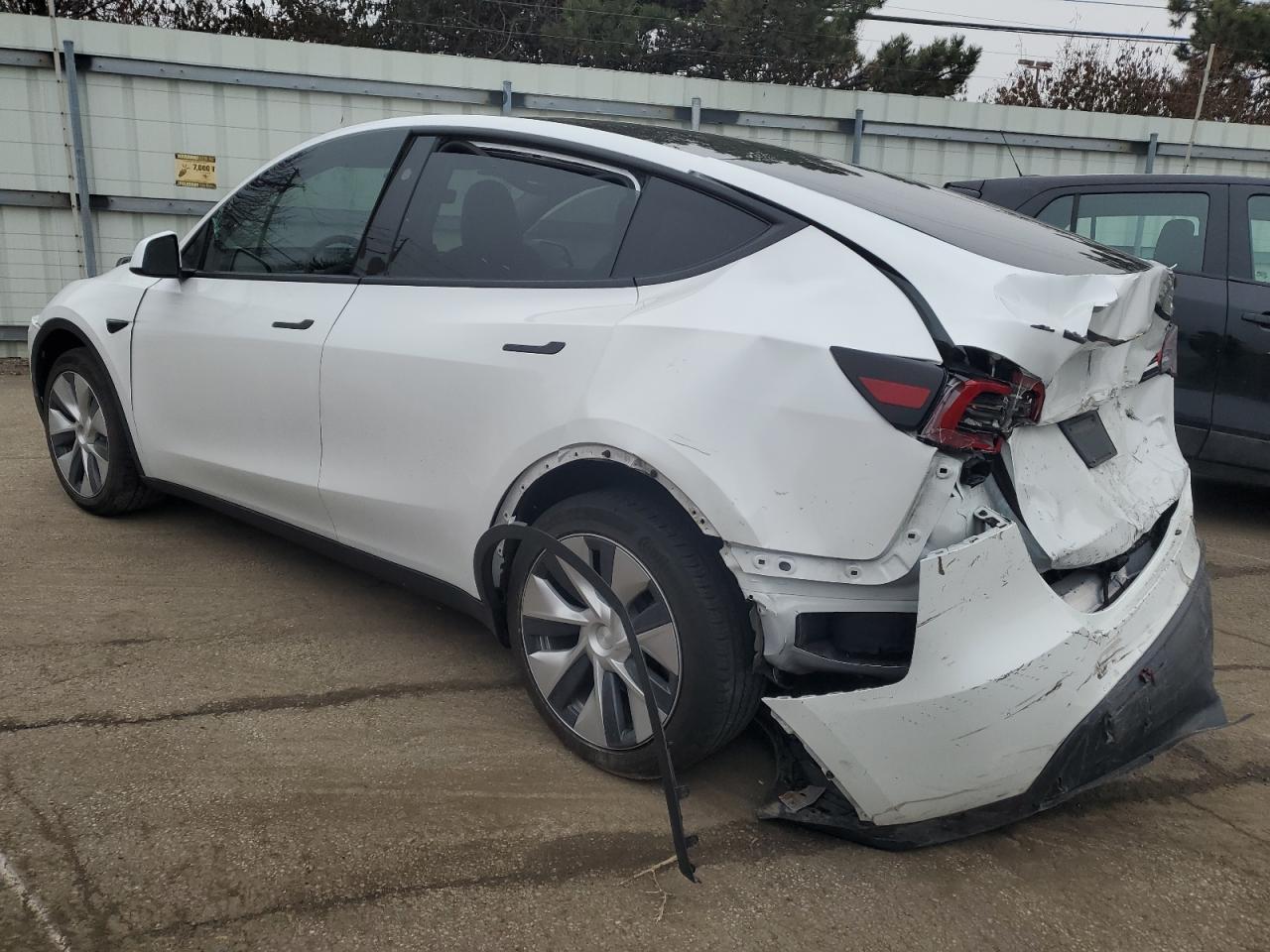 2023 TESLA MODEL Y  VIN:7SAYGDEE0PF976966
