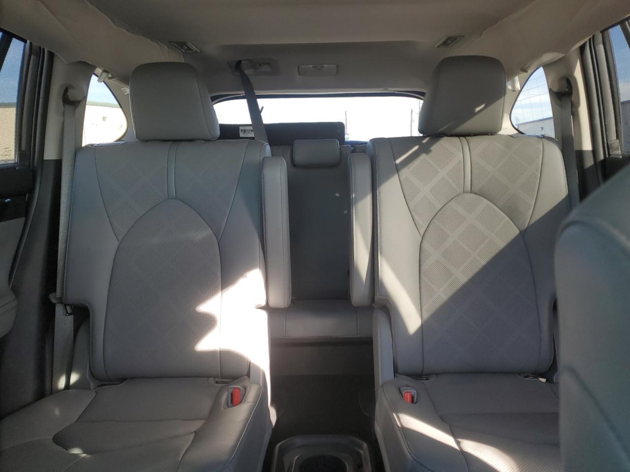 2022 TOYOTA HIGHLANDER PLATINUM VIN:5TDFZRAH4NS124236