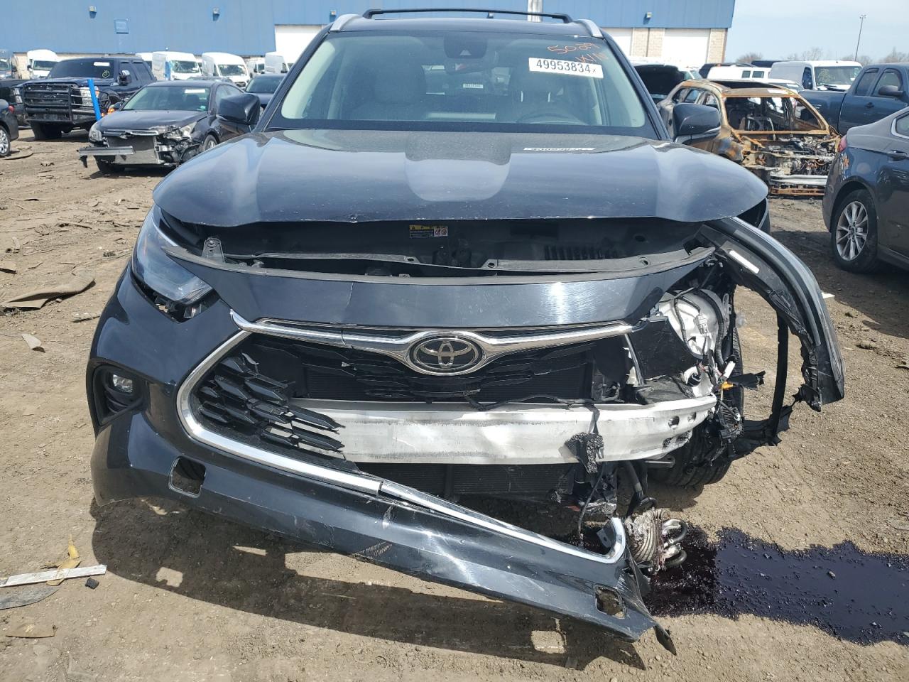 2022 TOYOTA HIGHLANDER XLE VIN:5TDGZRBH3NS575029