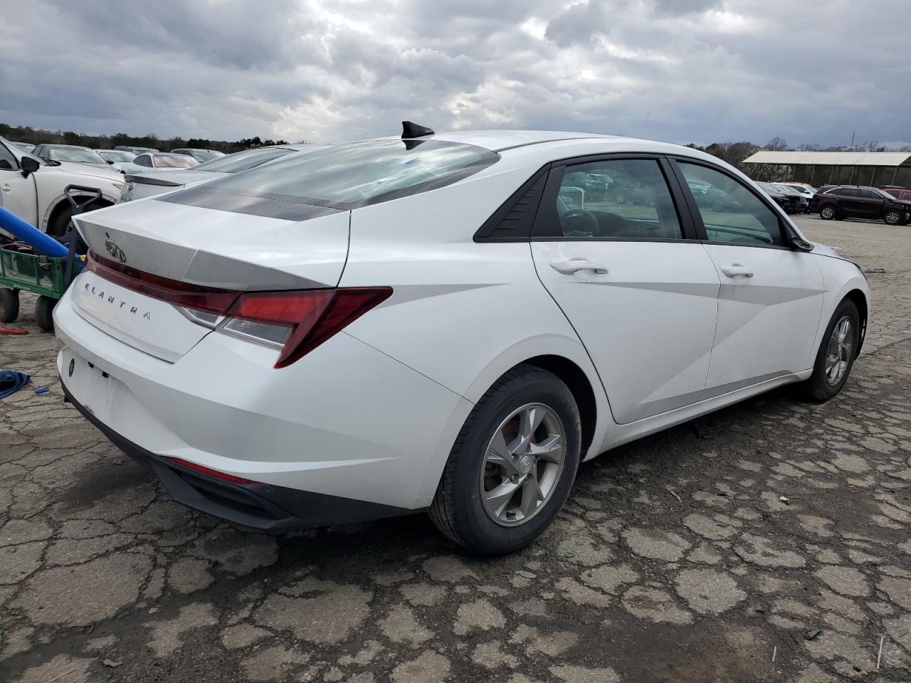 2022 HYUNDAI ELANTRA SE VIN:5NPLL4AG8NH056303