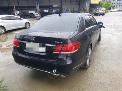 2015 Mercedes-Benz E 300 VIN: