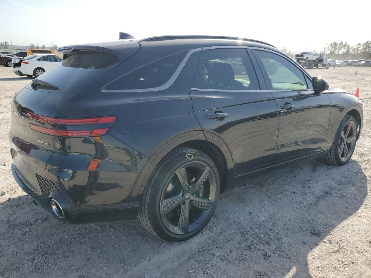 2023 GENESIS GV70 BASE VIN:KMUMCDTC8PU114818