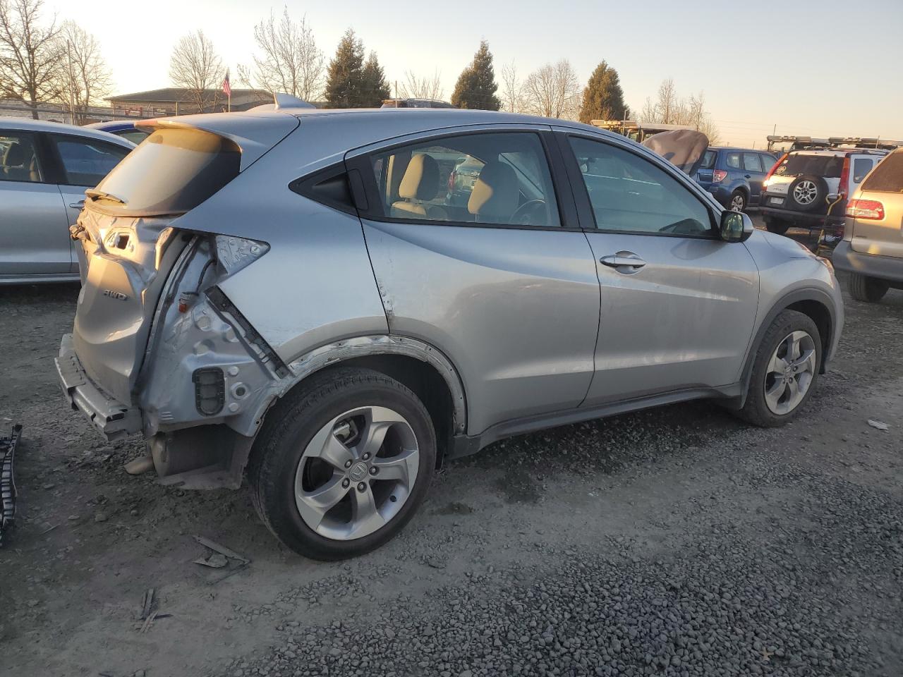 2022 HONDA HR-V LX VIN:3CZRU6H33NM740170