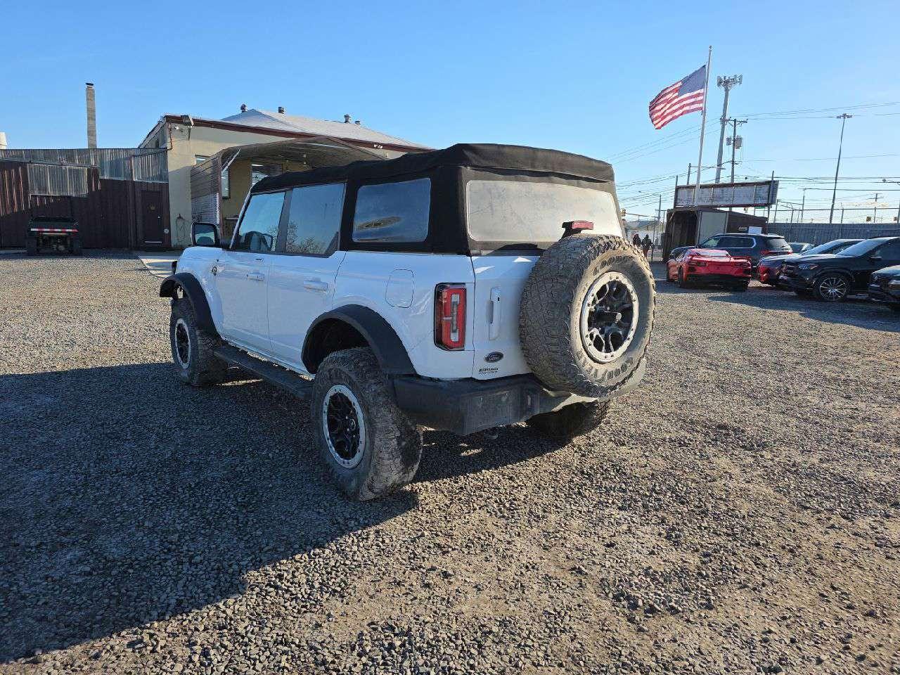 2022 FORD BRONCO BASE VIN:1FMDE5DH8NLB89353