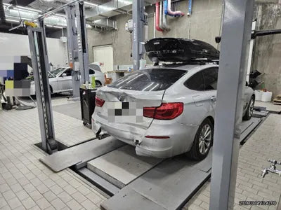 2017 BMW 320 WBA8T5103HG537760 VIN:WBA8T5103HG537760