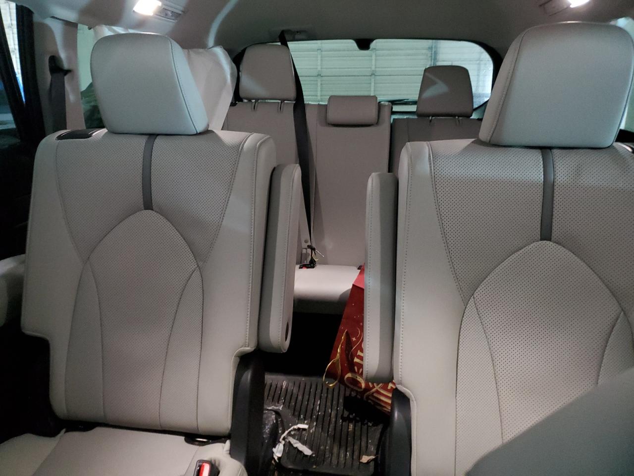 2024 TOYOTA GRAND HIGHLANDER XLE VIN:5TDAAAB56RS060987