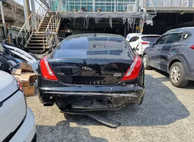 2015 Jaguar XJS VIN: