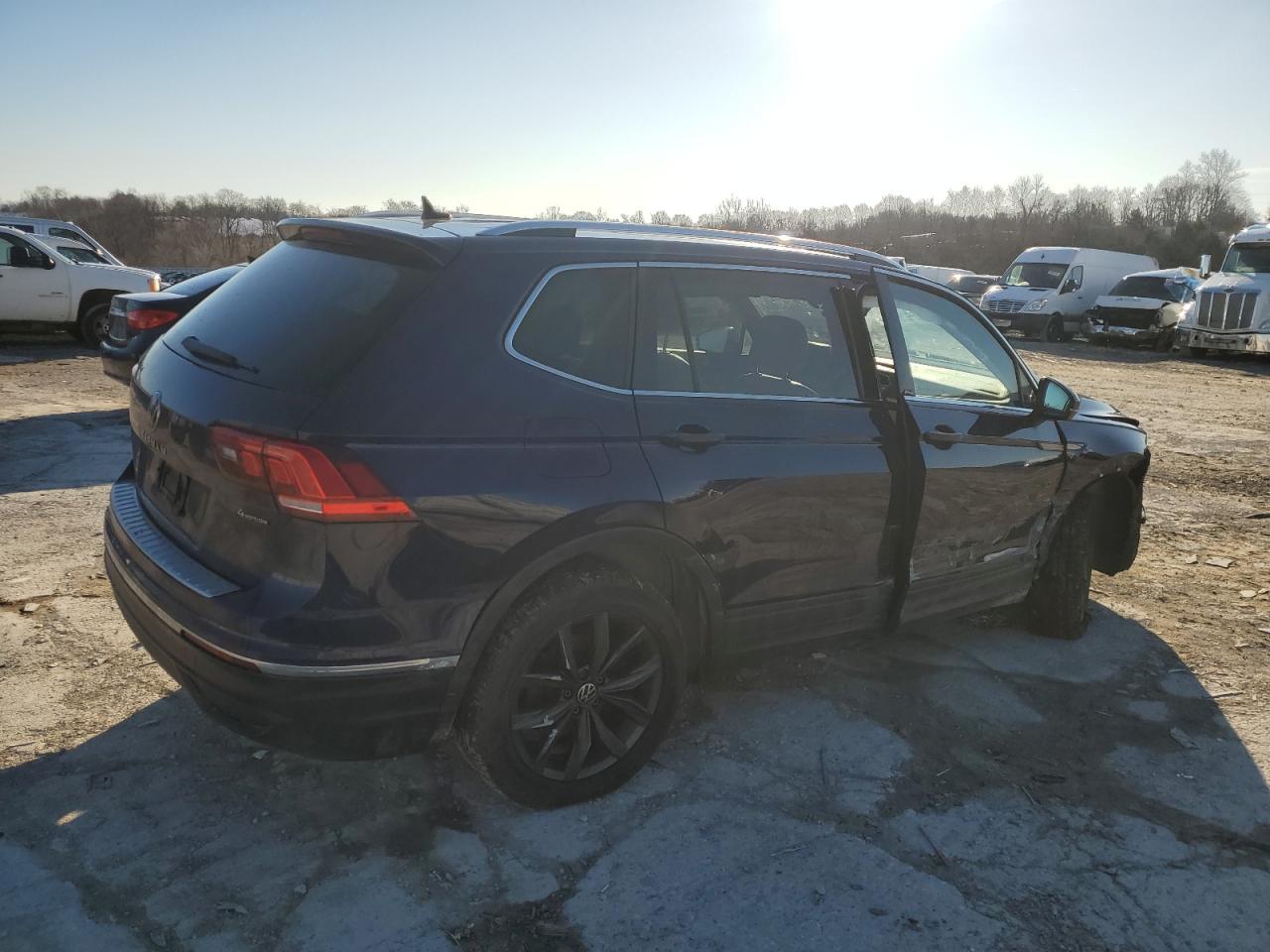 2022 VOLKSWAGEN TIGUAN SE VIN:3VV2B7AX7NM032814