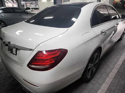 2016 Mercedes-Benz E 300 VIN: