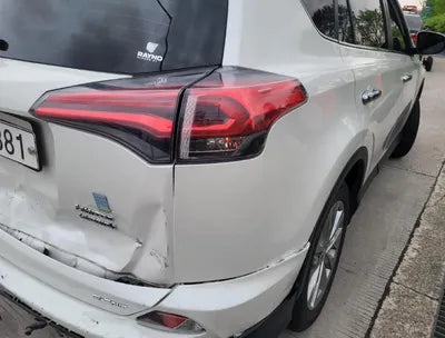 2018 Toyota RAV4 JTMDJREV6JD254944 VIN:JTMDJREV6JD254944