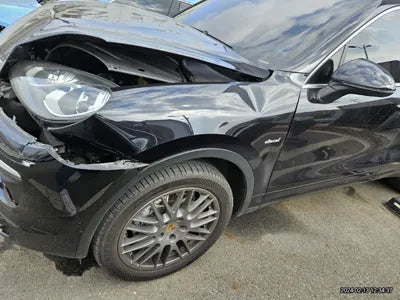 2016 Porsche Cayenne VIN: