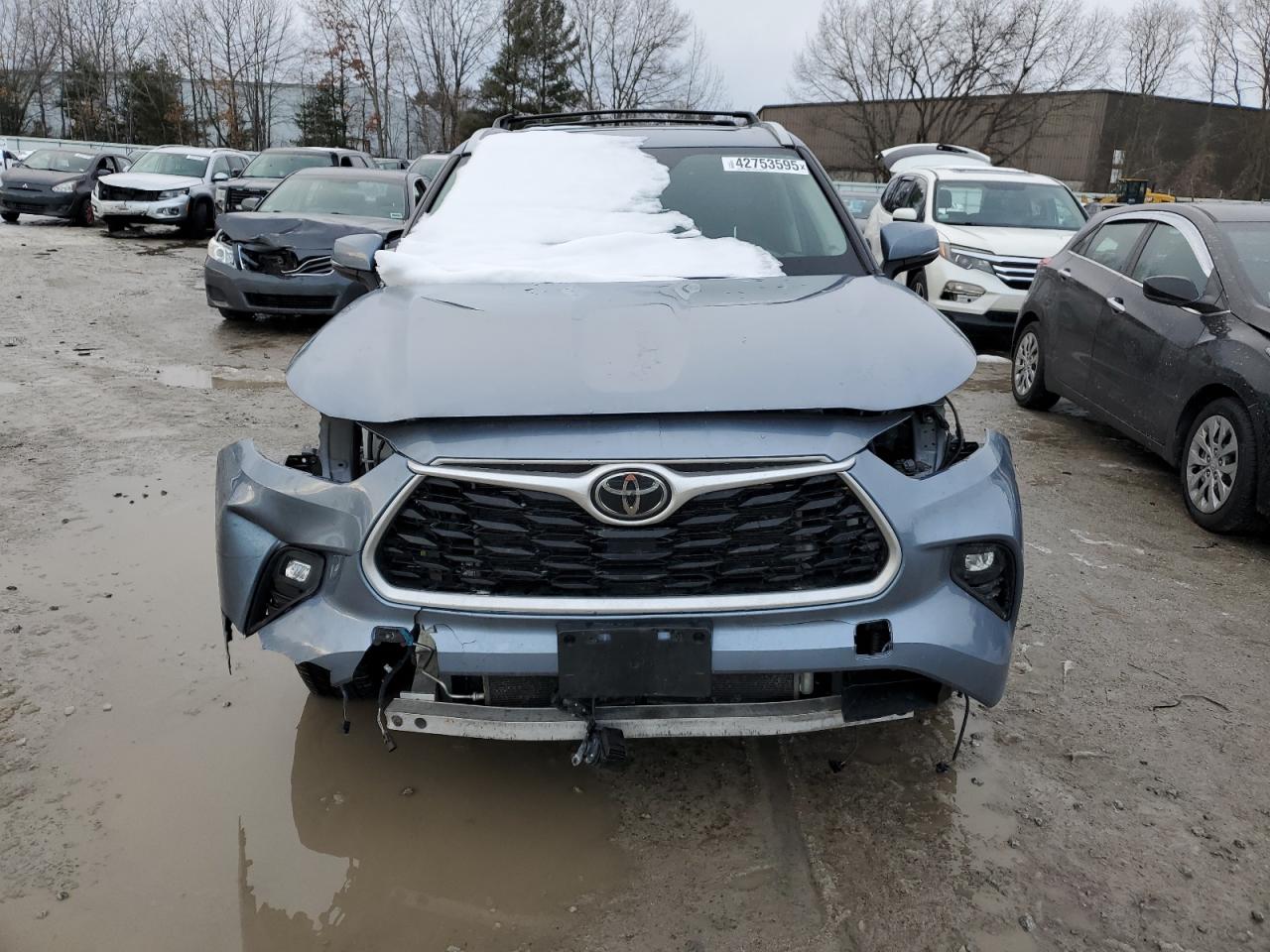2022 TOYOTA HIGHLANDER XLE VIN:5TDGZRBH7NS183414