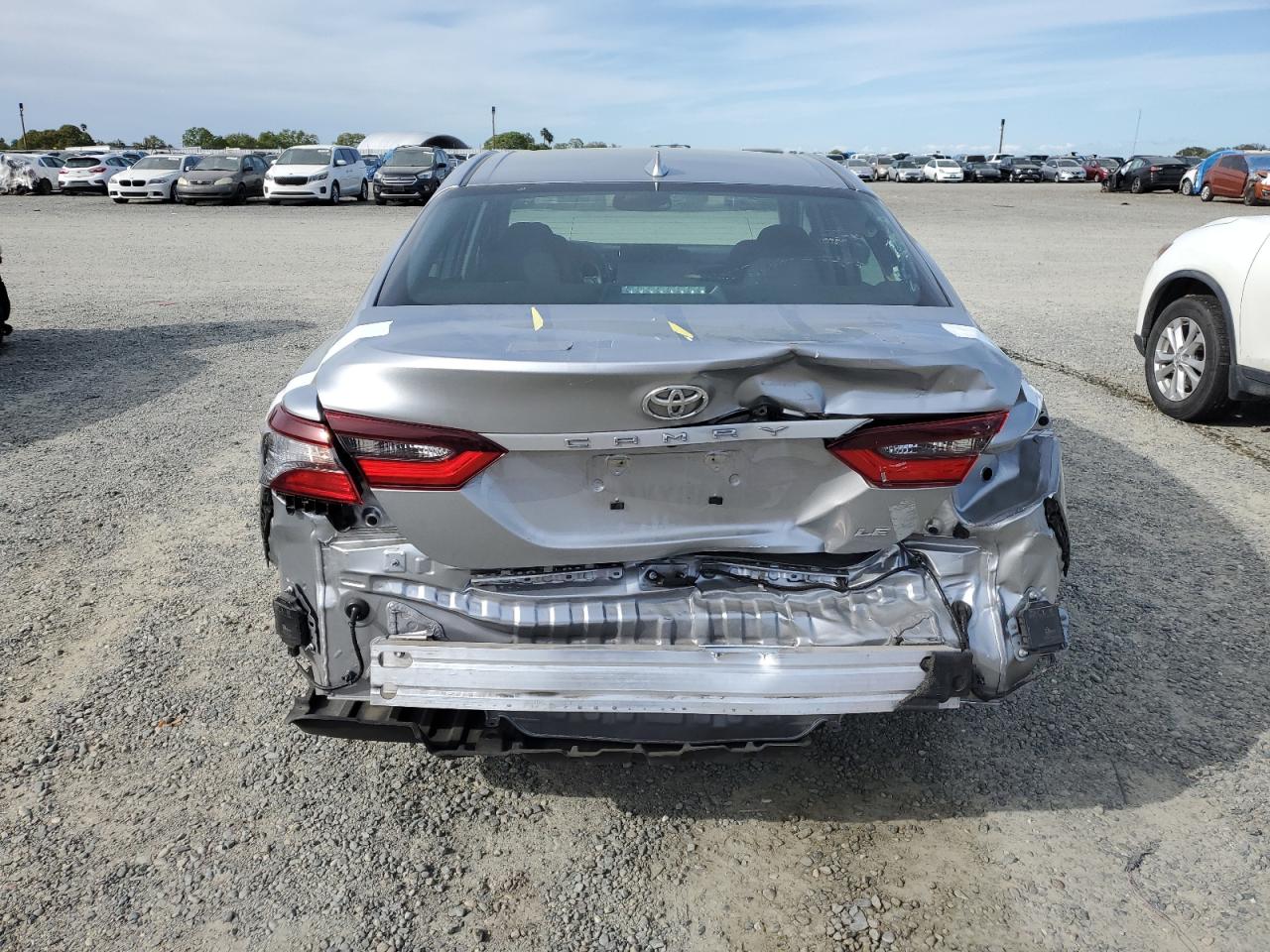 2022 TOYOTA CAMRY LE VIN:4T1R11AKXNU704986