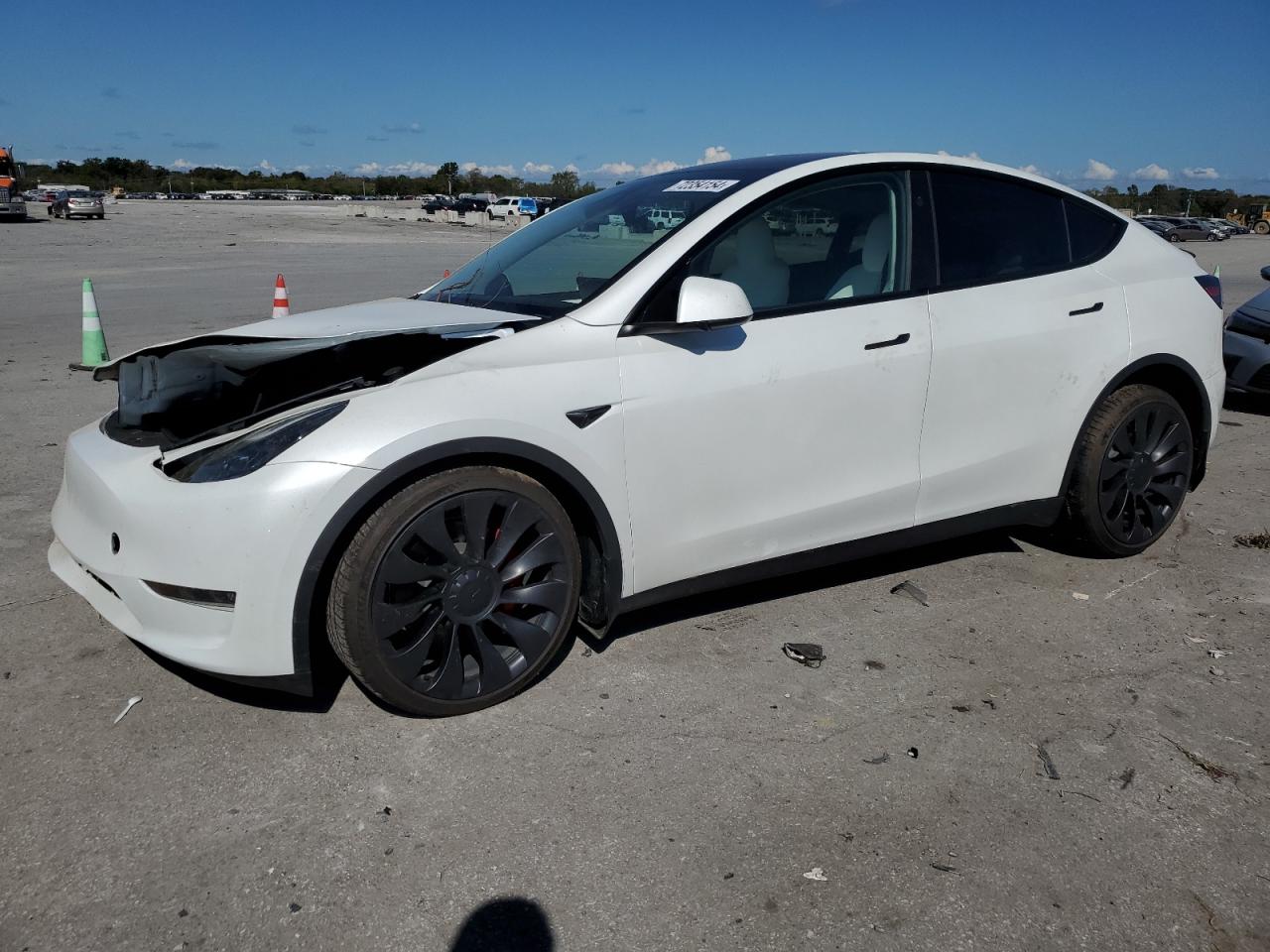 2023 TESLA MODEL Y  VIN:7SAYGDEF8PF864666