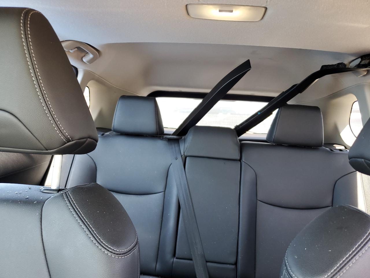 2023 TOYOTA COROLLA CROSS XLE VIN:7MUDAABG5PV051425