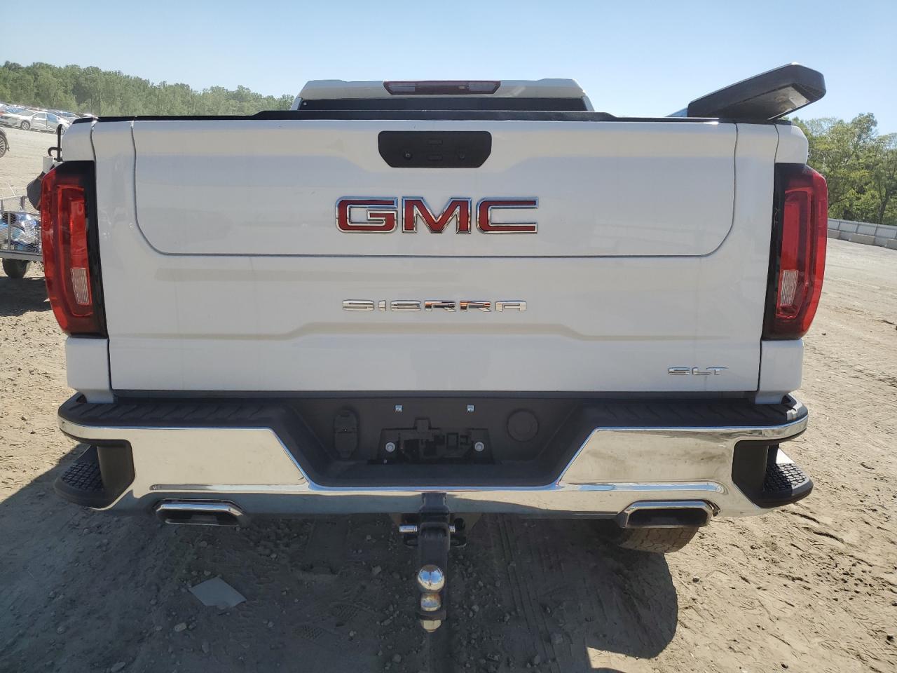 2022 GMC SIERRA K1500 SLT VIN:1GTUUDED2NZ646331