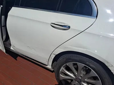 2016 Mercedes-Benz E 220 VIN: