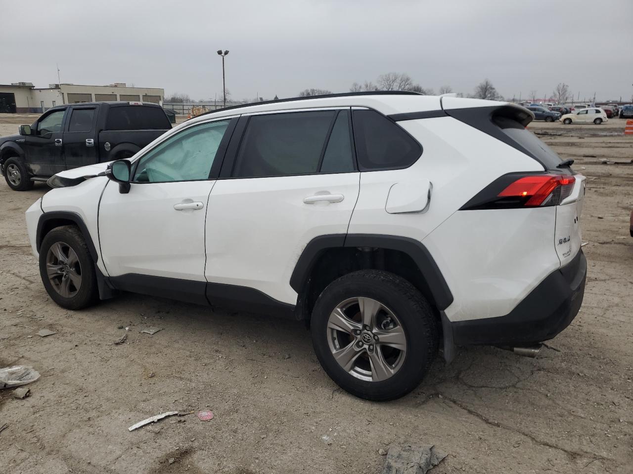 2023 TOYOTA RAV4 XLE VIN:2T3P1RFVXPW377847