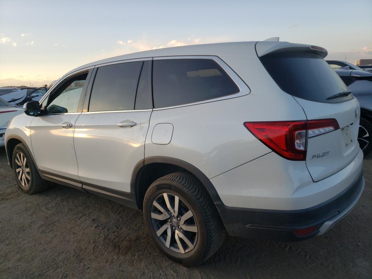2022 HONDA PILOT EXL VIN:5FNYF6H51NB009173