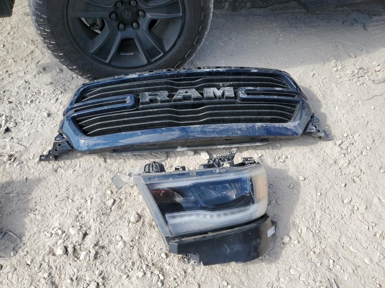 2022 RAM 1500 SPORT VIN:1C6SRFVT9NN453460