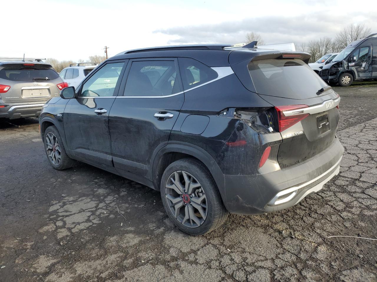 2023 KIA SELTOS SX VIN:KNDETCA26P7355559