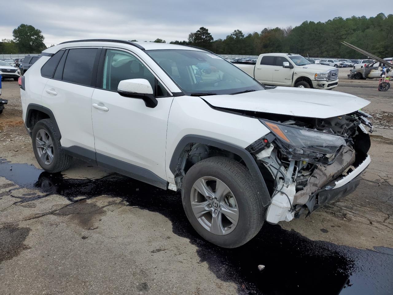 2022 TOYOTA RAV4 XLE VIN:2T3W1RFV9NW192956