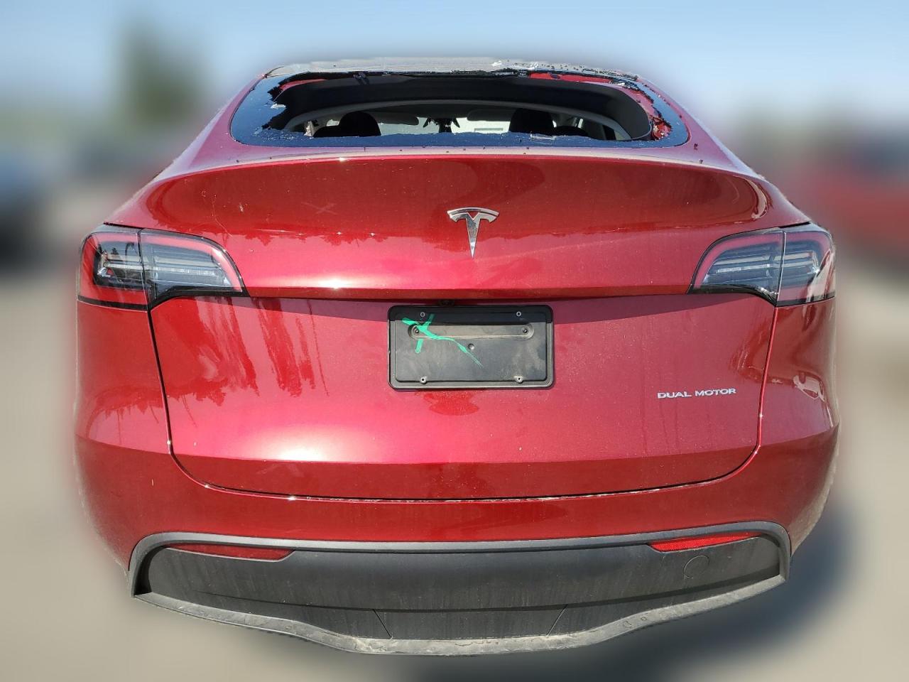 2024 TESLA MODEL Y  VIN:7SAYGDEEXRA230945