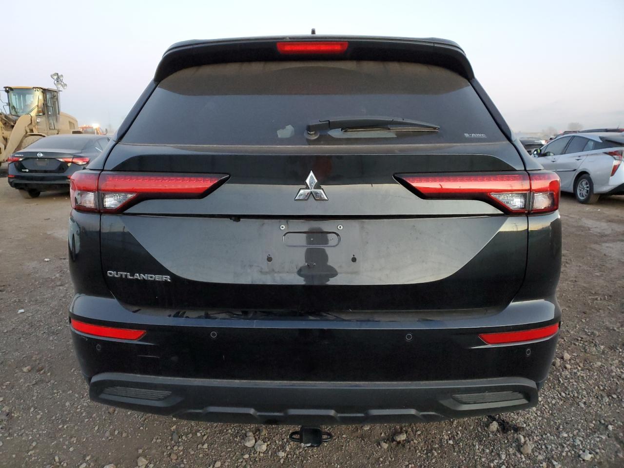 2023 MITSUBISHI OUTLANDER ES VIN:JA4J4TA88PZ022598